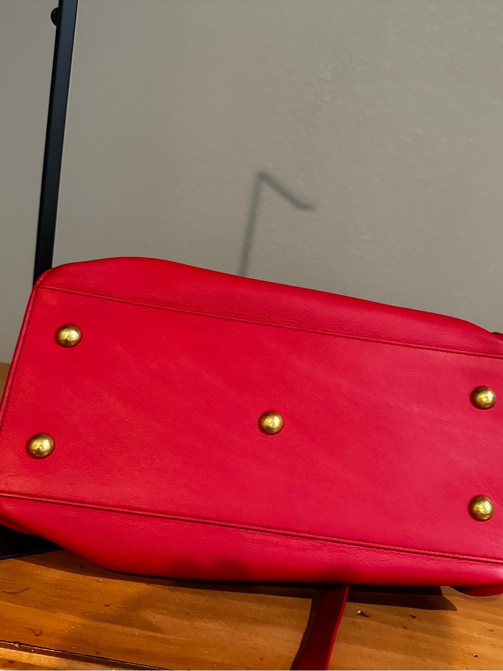 Saint Laurent Cabas Chyc in red smooth calfskin leather - Picture 6 of 13